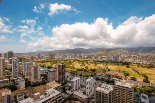הונולולו Deluxe Panoramic Mountain View Condo - 37Th Floor, Free Parking & Wifi Condo מראה חיצוני תמונה