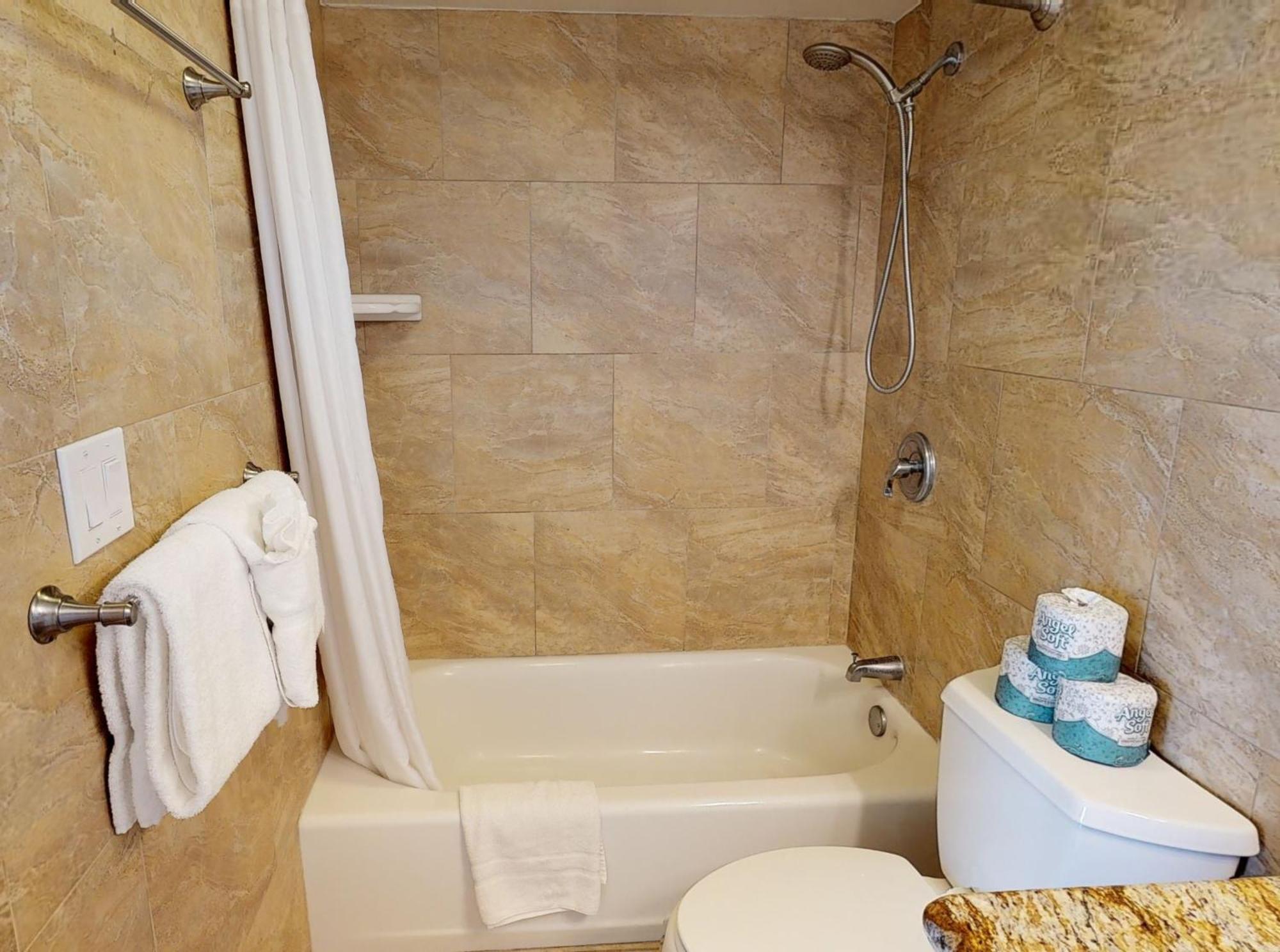 הונולולו Deluxe Panoramic Mountain View Condo - 37Th Floor, Free Parking & Wifi Condo מראה חיצוני תמונה